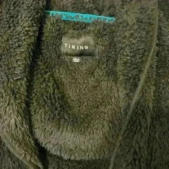 Forever 21 fluffy black robe jacket - Picture 2 of 5